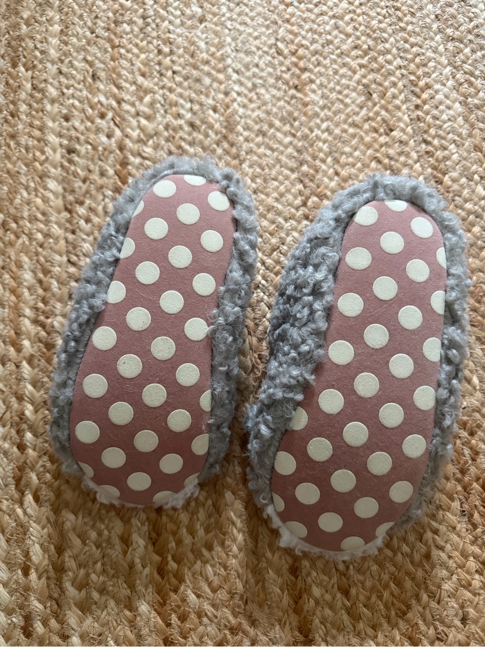 Mini Boden Gray Plush Cat Mary Jane Slippers with Pink Ear Accents - Picture 3 of 5